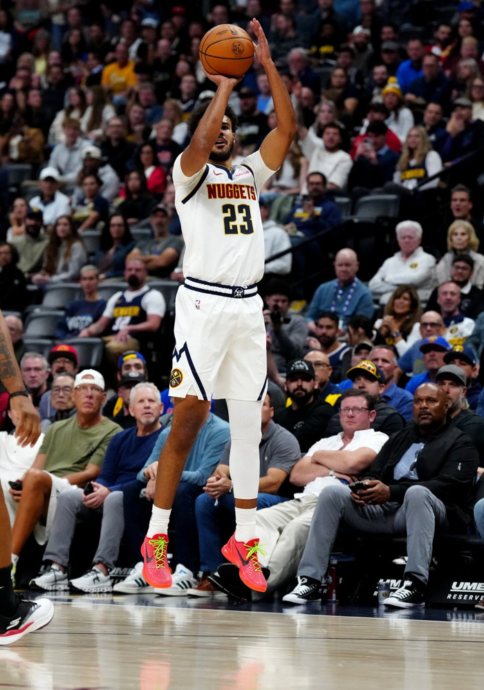 开云体育官网-转折点！马赛伤情更新，NBA常规赛关键时刻攻防权衡，引发热议，年轻球员得到机会的简单介绍